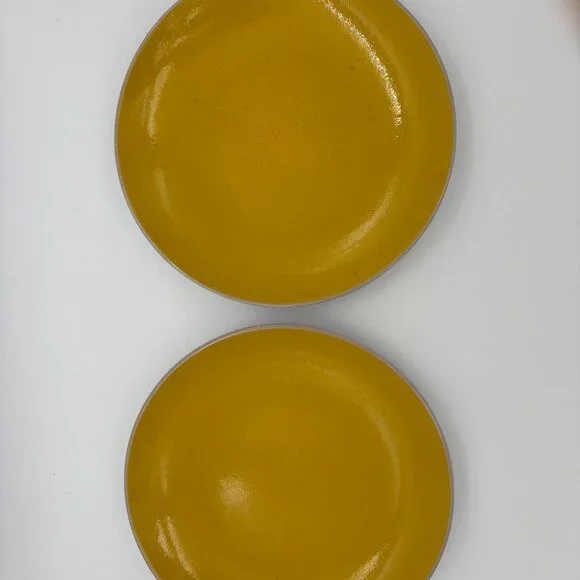 Pair of Jonathan Adler Ojai Side Plates in Yellow - Picture 2 of 5